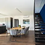 Luxurious In * Dicmo