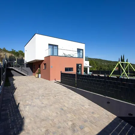 Amazing In With Kitchen Prázdninový dům