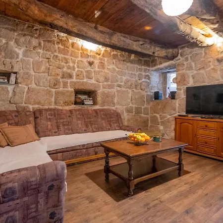 Amazing In With Kitchen * Zmijavci