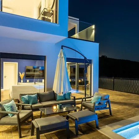 Amazing In With Kitchen Semesterbostad Dicmo